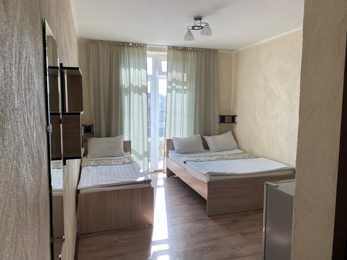 בוסטרי Eram Garden Hotel מראה חיצוני תמונה