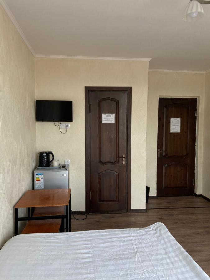 בוסטרי Eram Garden Hotel מראה חיצוני תמונה