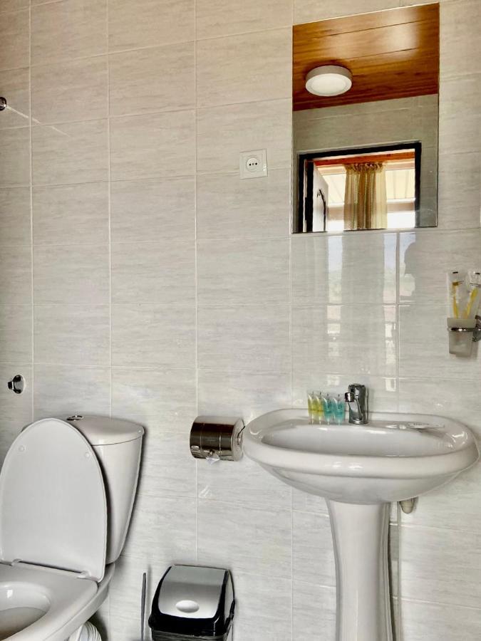 בוסטרי Eram Garden Hotel מראה חיצוני תמונה